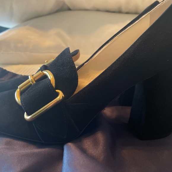 PRADA SUEDE POINTY TOE PUMPS - Picture 2 of 9